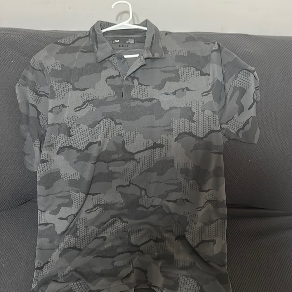 Oakley hydrolix regular fit collared shirt sleeve (XL)